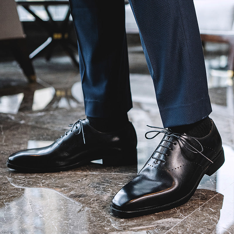 Elegant Summer Oxford Shoes for the Modern Gentleman