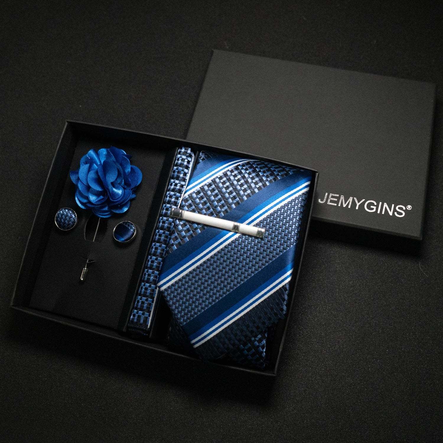 Wine Red Paisley Silk Tie Set – A Touch of Elegance for Every Occasion