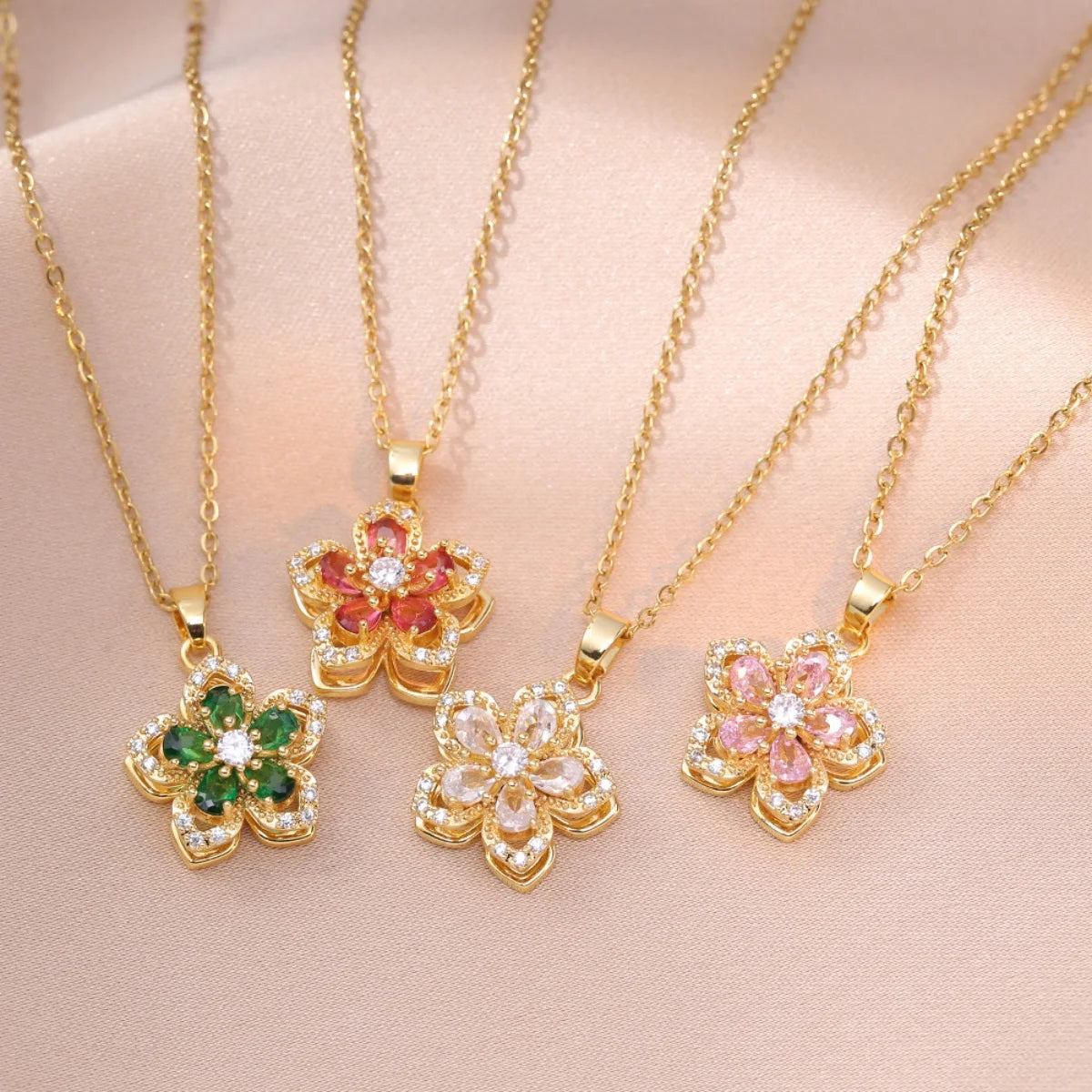 πΈ Light Luxury Zircon Rotatable Flower Pendant Necklace
