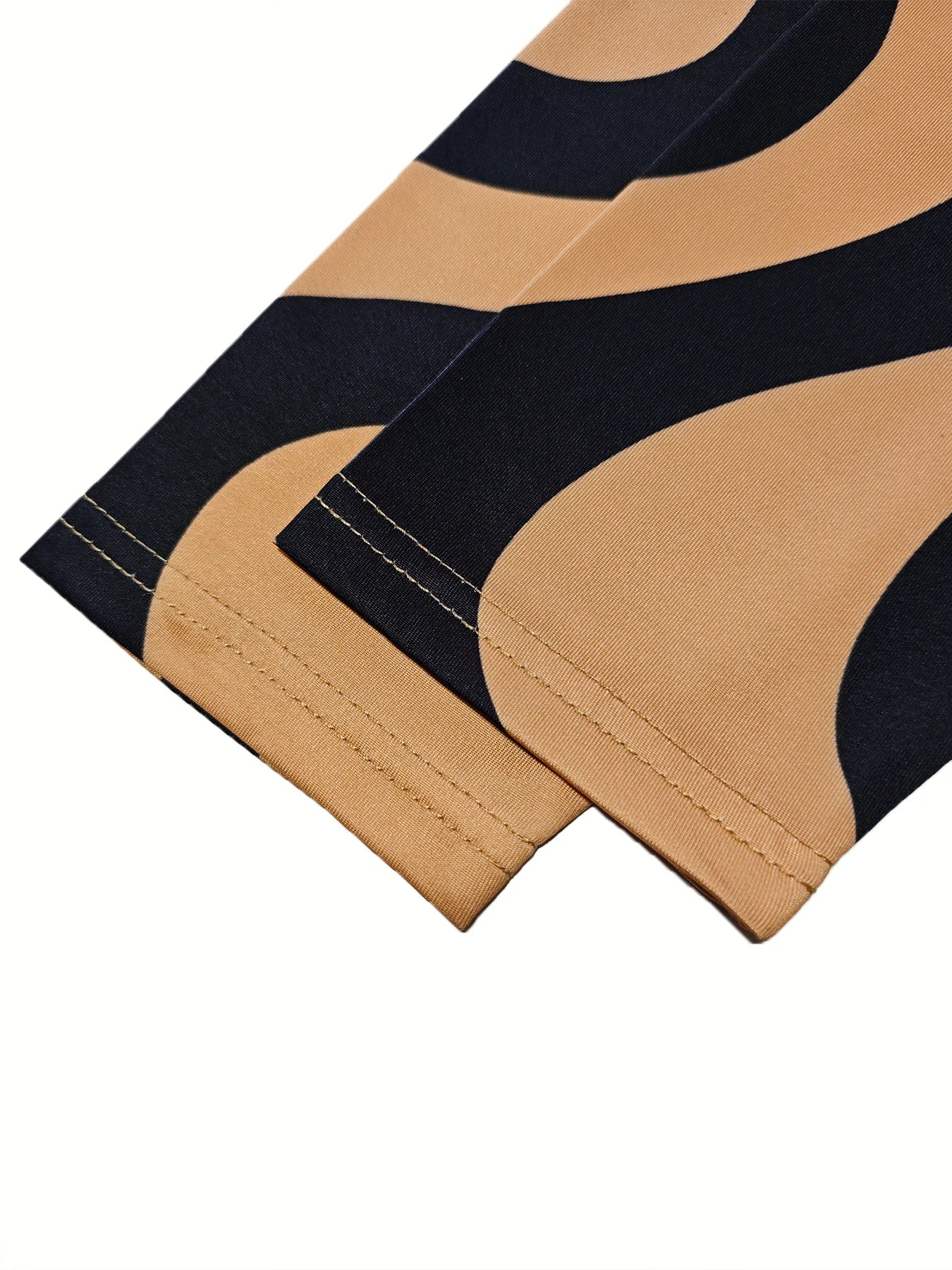 Chic Brush Print Maxi Dress