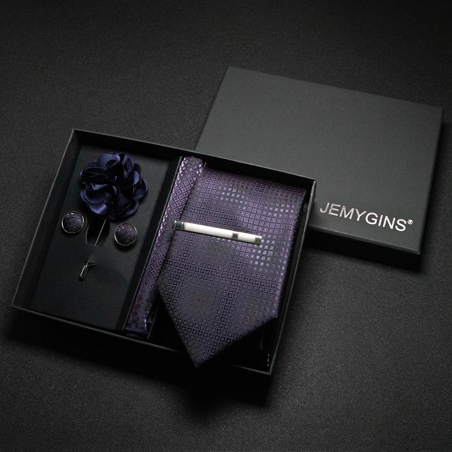 Wine Red Paisley Silk Tie Set – A Touch of Elegance for Every Occasion