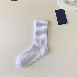🧦 5–6 Pairs Unisex Casual Plain Color Socks
