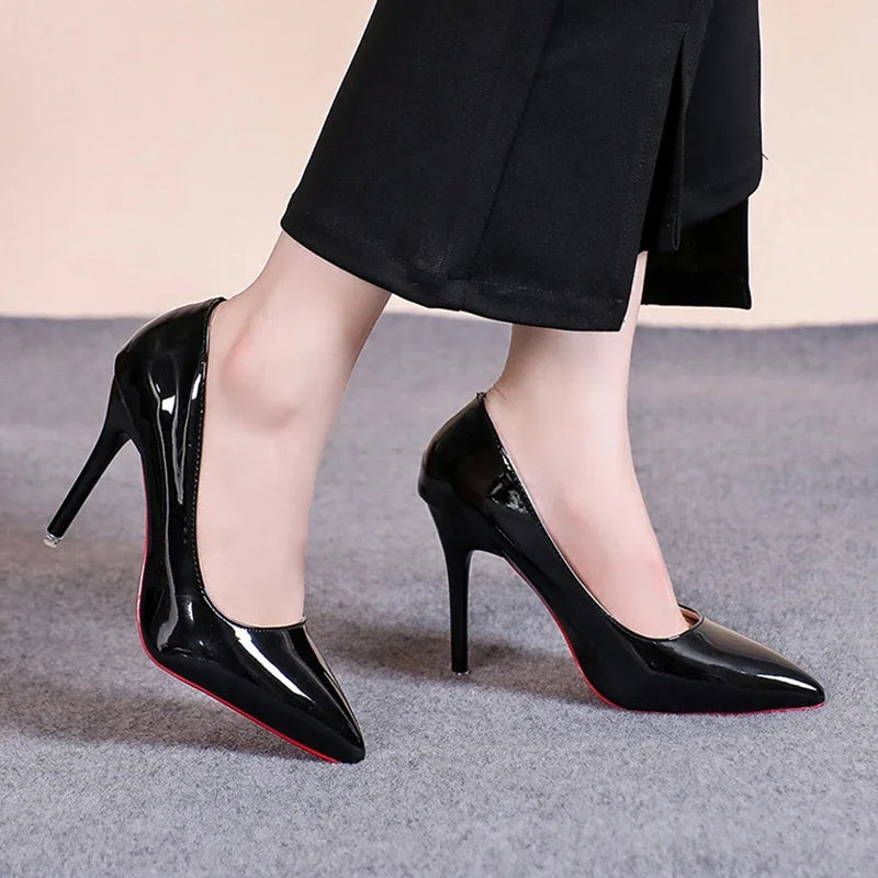 Classic Black Stiletto Heels β Timeless Elegance for Every Occasion