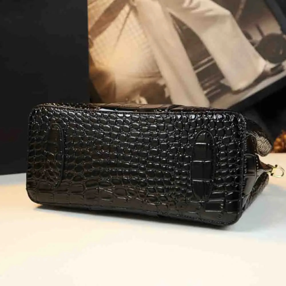 Luxury Crocodile-Embossed Tote β Elevate Your Elegance