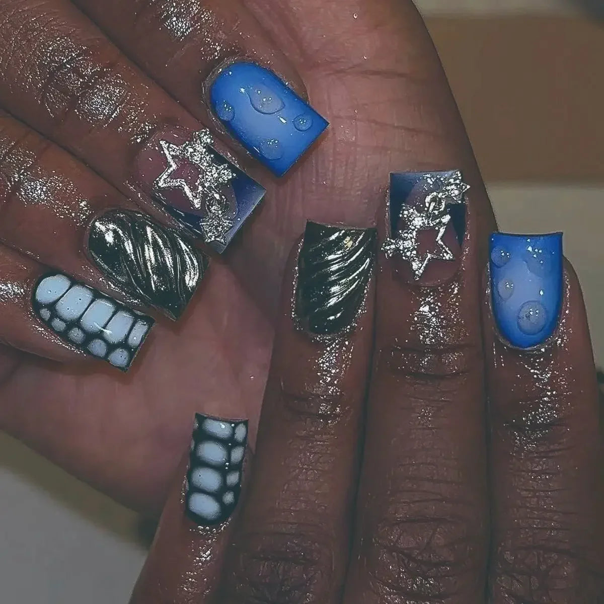 π€ 24pcs Short Almond Press-On Nails β Black Bowknot & White Pearl French Tips