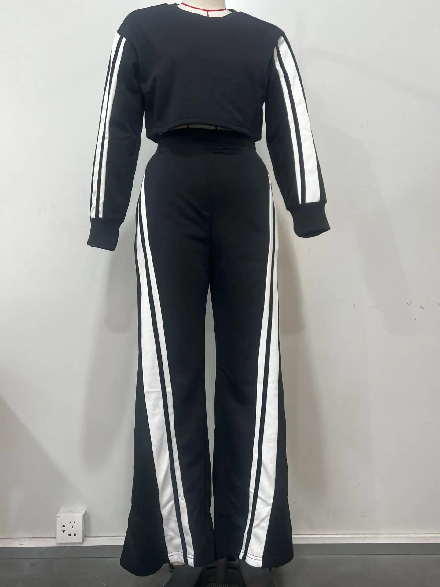 Women’s Two-Piece Tracksuit Set (Spring 2025)