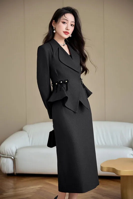2024 Autumn Two-Piece Set ✨
Blazer Coat + High Waist Skirt | Elegant • Professional • Effortlessly Stylish