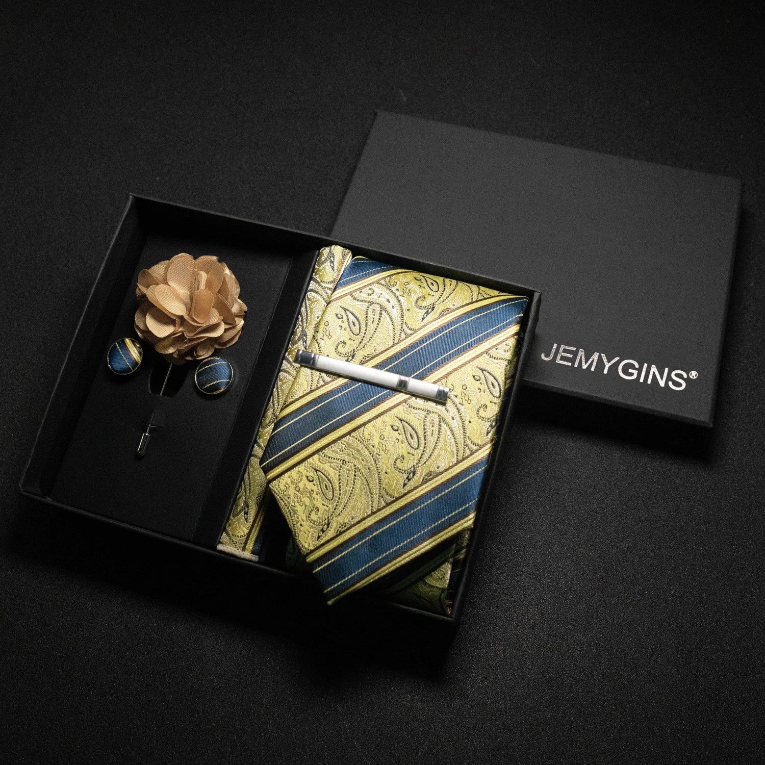 Wine Red Paisley Silk Tie Set – A Touch of Elegance for Every Occasion