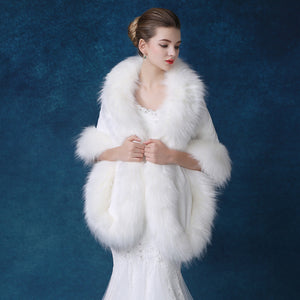 Wedding Dress Fashionable Warm Shawl – Elegant & Cozy Bridal Wrap