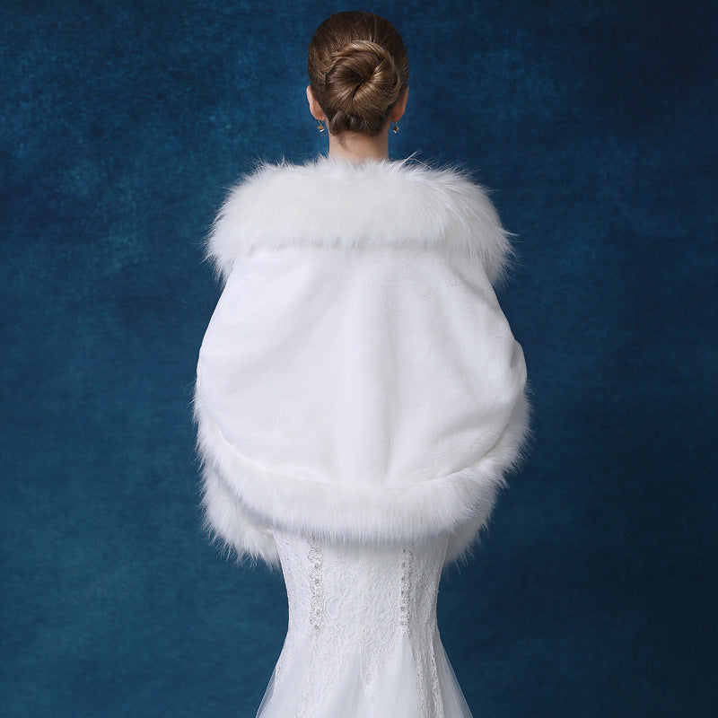 Wedding Dress Fashionable Warm Shawl – Elegant & Cozy Bridal Wrap