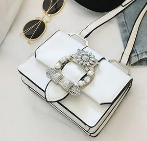 Luxury Diamond Lock Handbag – Elegance in Every Detail