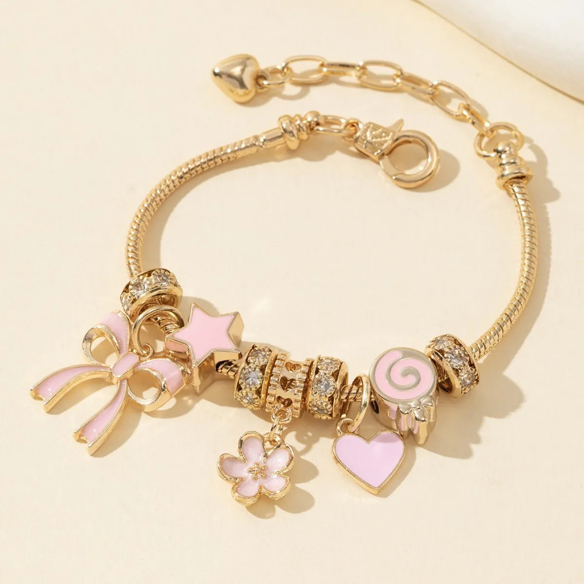 💖 Elegant Gold Butterfly & Heart Beads Bracelet – Adjustable & Sparkling