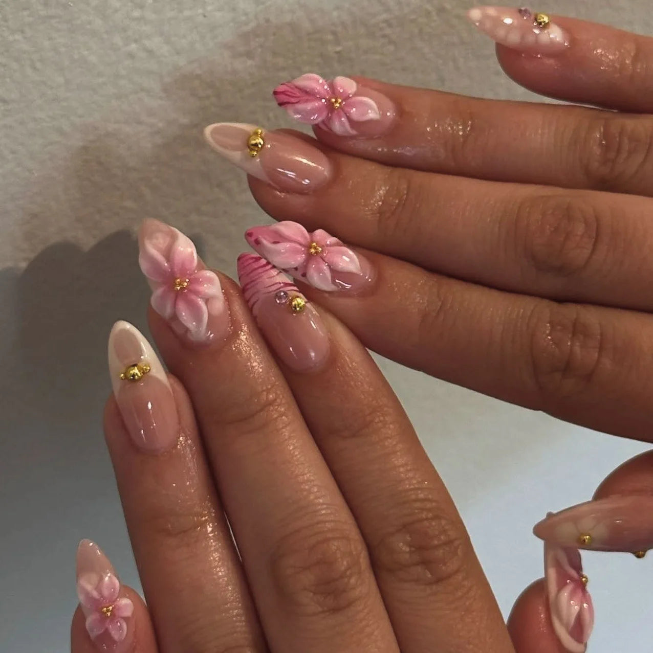 🌞 24PCS Summer Colorful Press-On Nails – Almond Shape with 3D Flowers & Beach Art