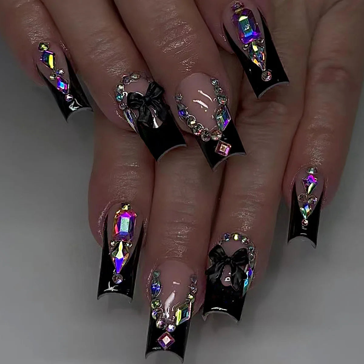 🖤 24pcs Short Almond Press-On Nails – Black Bowknot & White Pearl French Tips