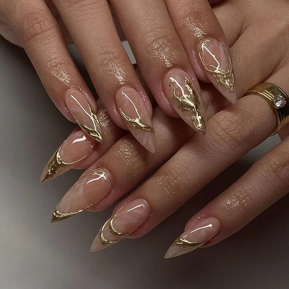 ⭐ 24pcs Simple French Almond Press-On Nails – Chic Stars & Easy Style