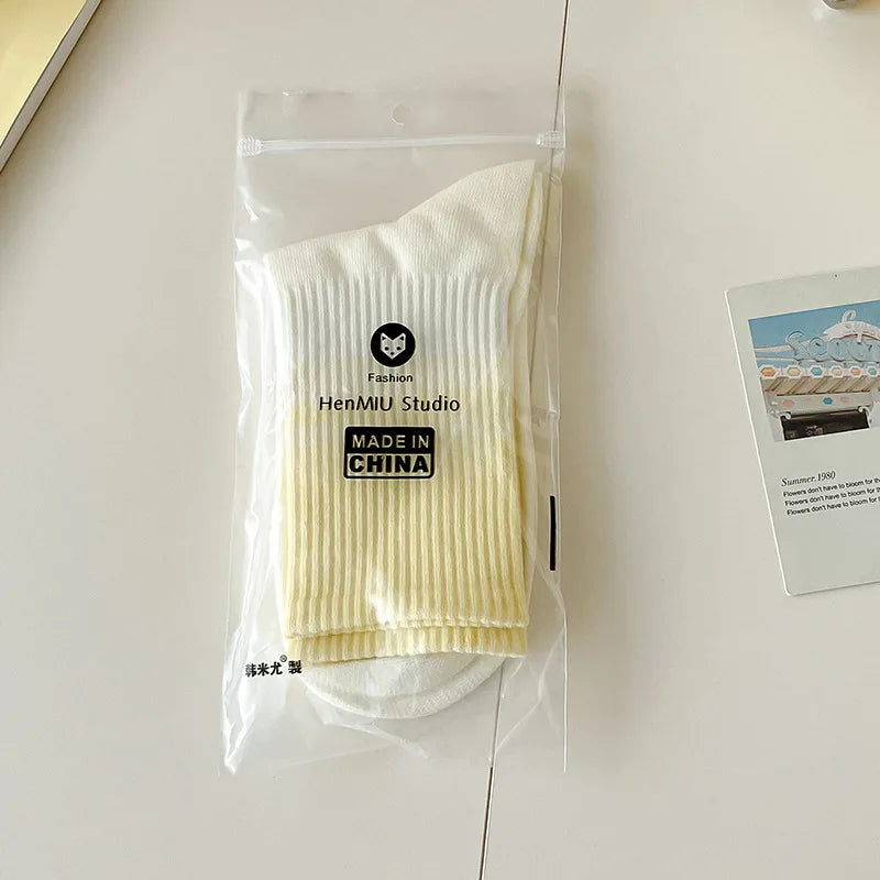 🌈 Gradient Color Mid‑Tube “Dopamine” Socks
