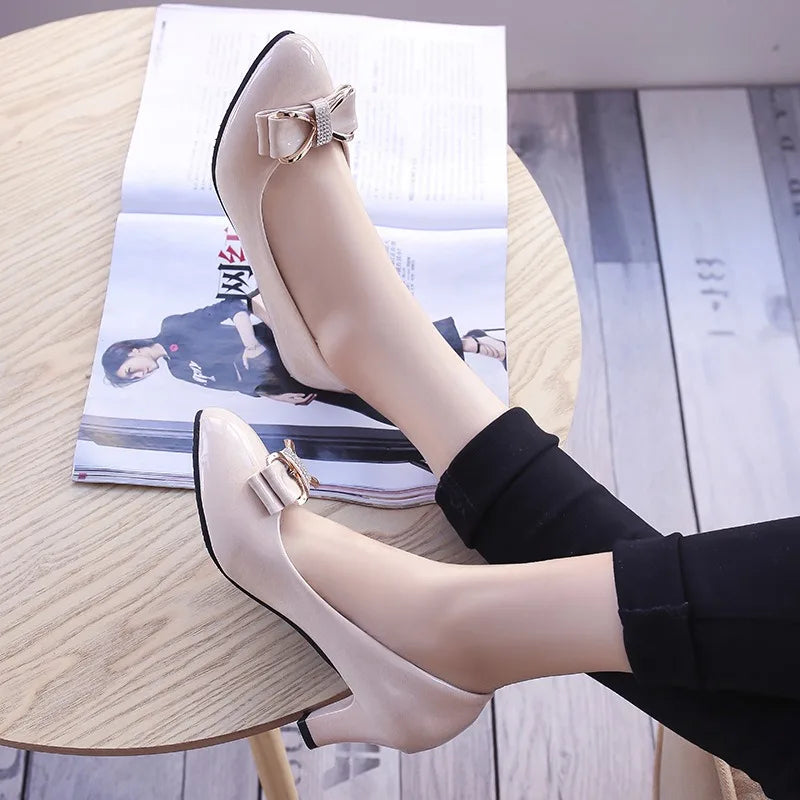 Elegant & Stylish Mid-Heel Pumps – The Perfect Blend of Comfort and Class!