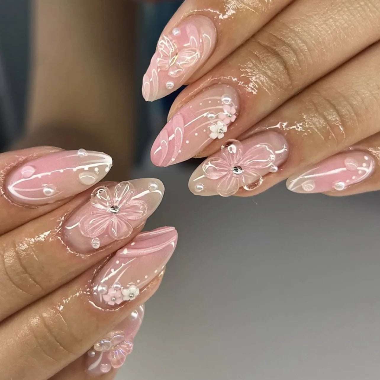 🌼 24pcs White Flower Press-On Nails – INS Yellow & Pink Blush Tones