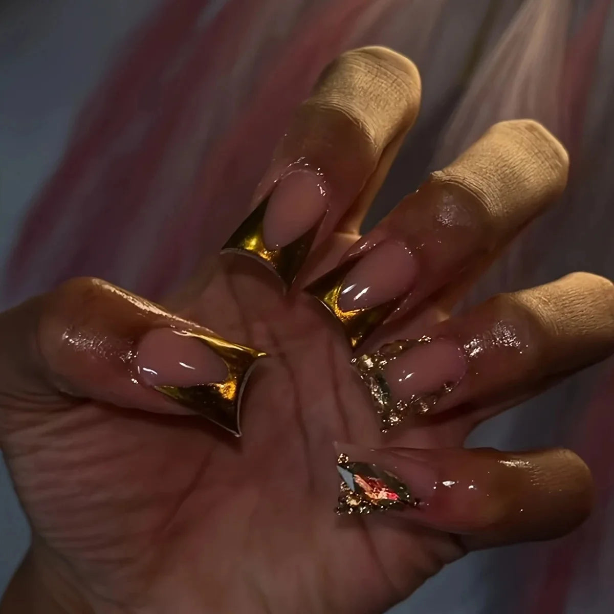 💎 24pcs Duckbill French Press-On Nails – Glitter, Rhinestones & Floral Charm