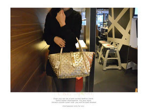 Luxury Diamond-Embellished Leather Handbag ✨💎