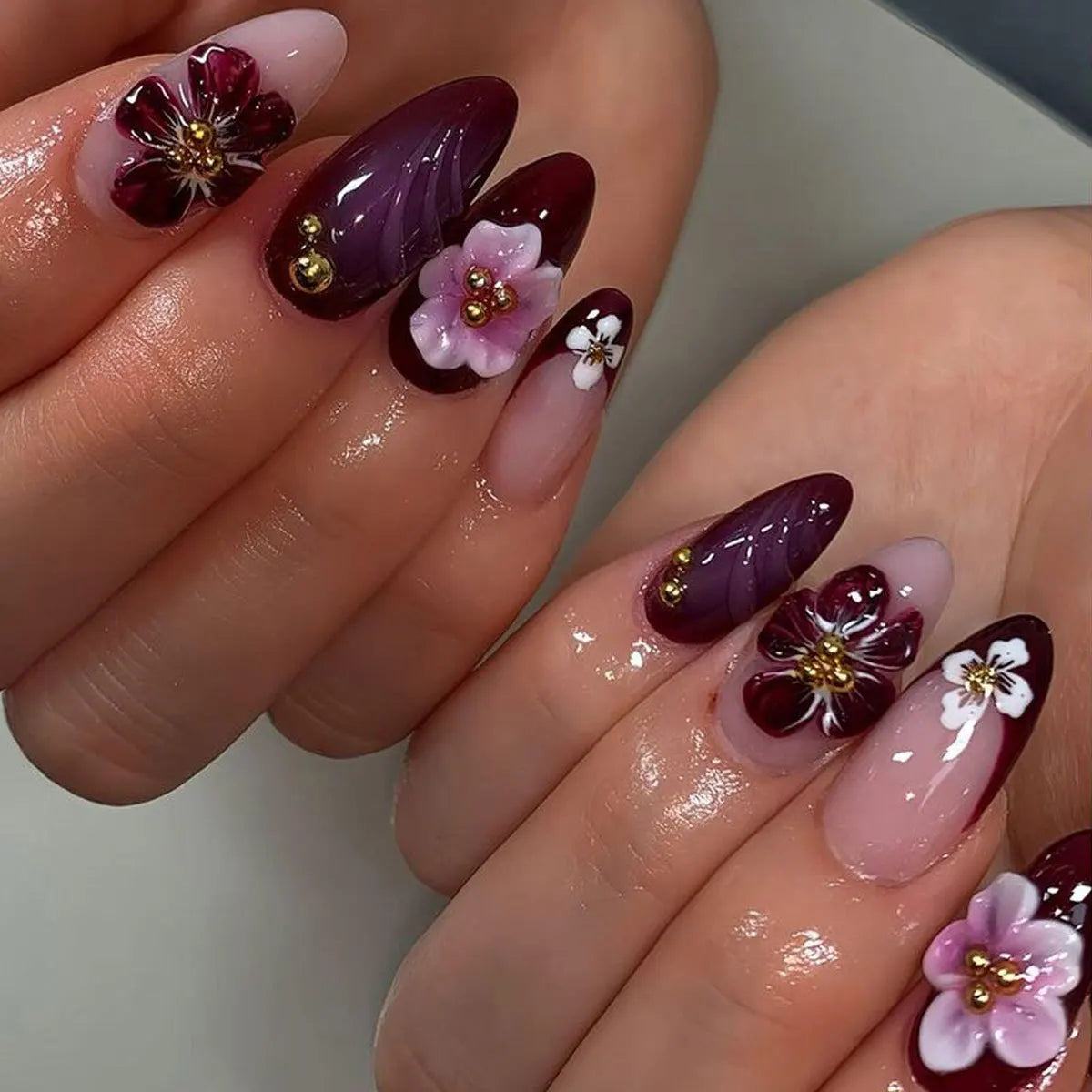 🌺 24pcs Red Almond Press-On Nails – Elegant Floral Design