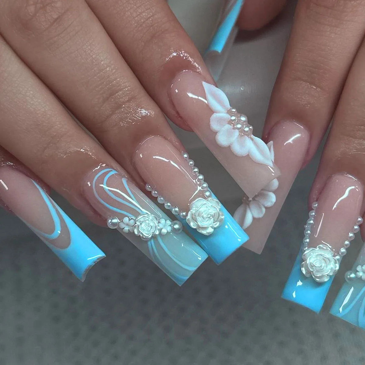 ✨ 24pcs Gold French Border Press-On Nails – Long Coffin Style with Rhinestones
