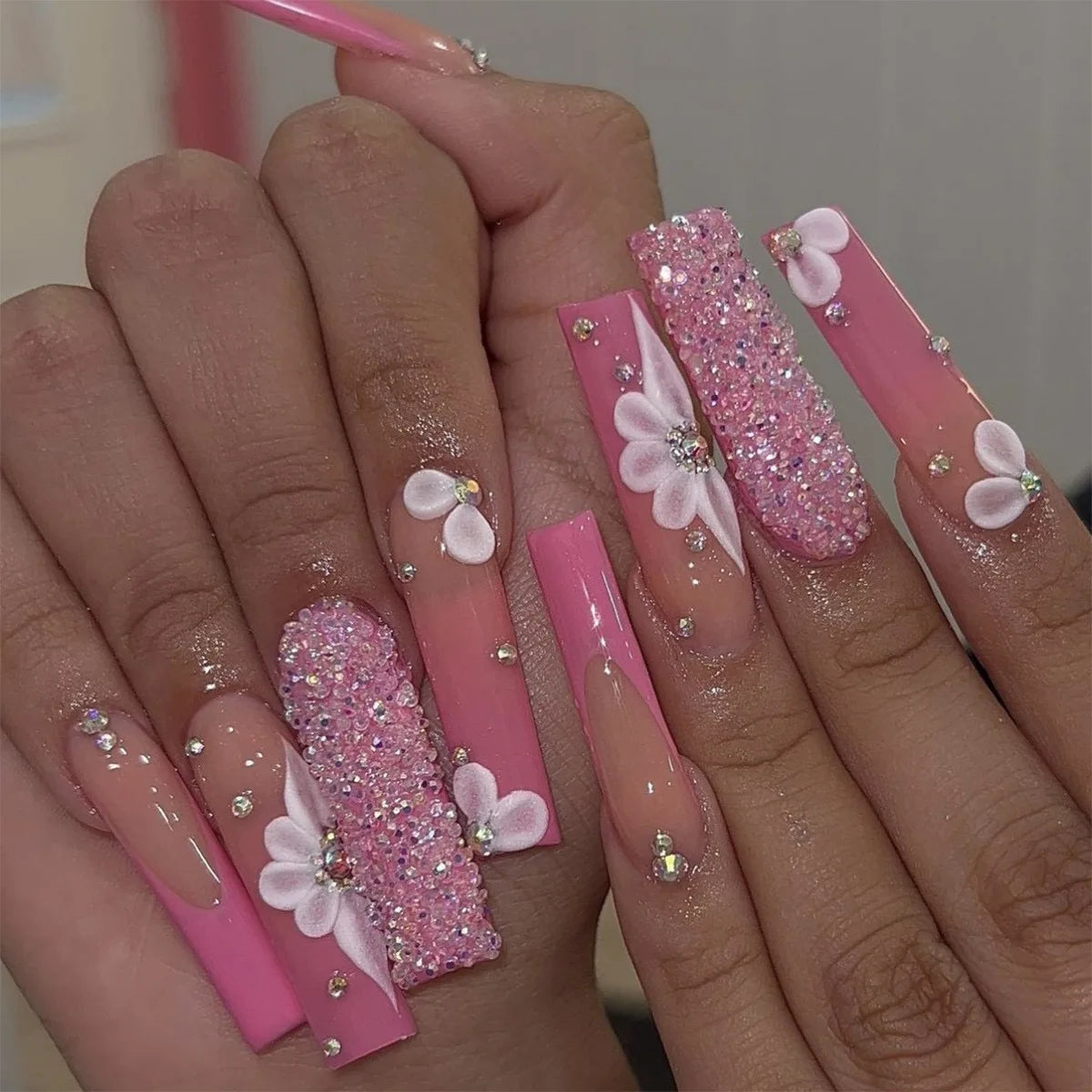 ✨ 24pcs Gold French Border Press-On Nails – Long Coffin Style with Rhinestones